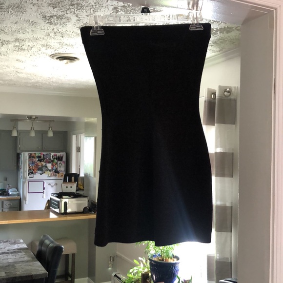 🪷5/$10 🪷 Alexia Amore Black strapless dress - Picture 3 of 4